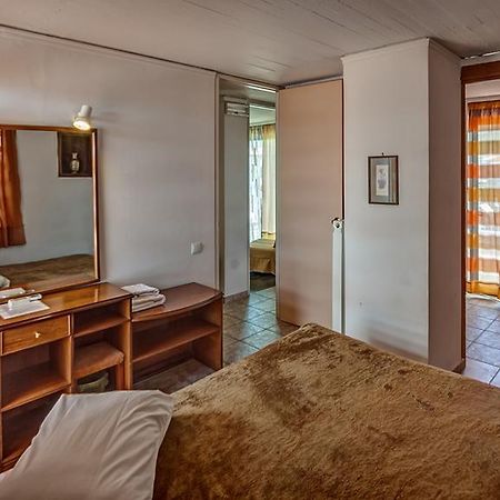 Zina Hotel Apartments Athen Eksteriør bilde
