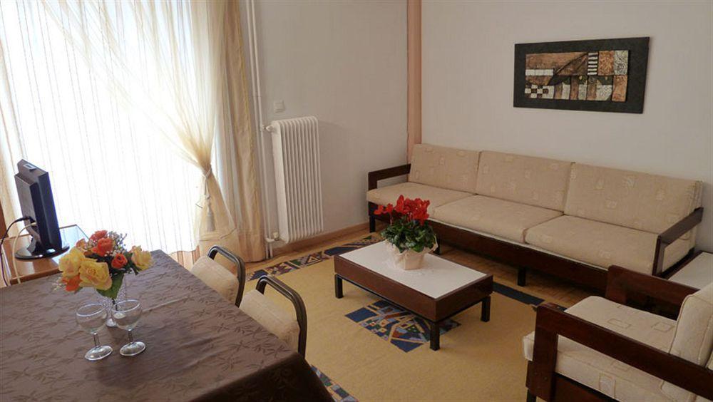 Zina Hotel Apartments Athen Eksteriør bilde